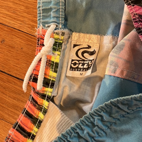 1993 Original Aussie Shorts. Purchased in Australia, never worn. Medium. - Picture 4 of 4